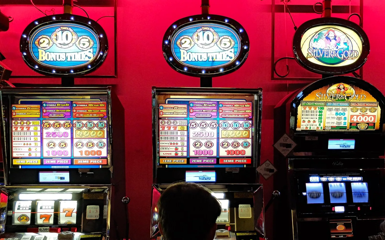 Casino, game of chance and slot machines